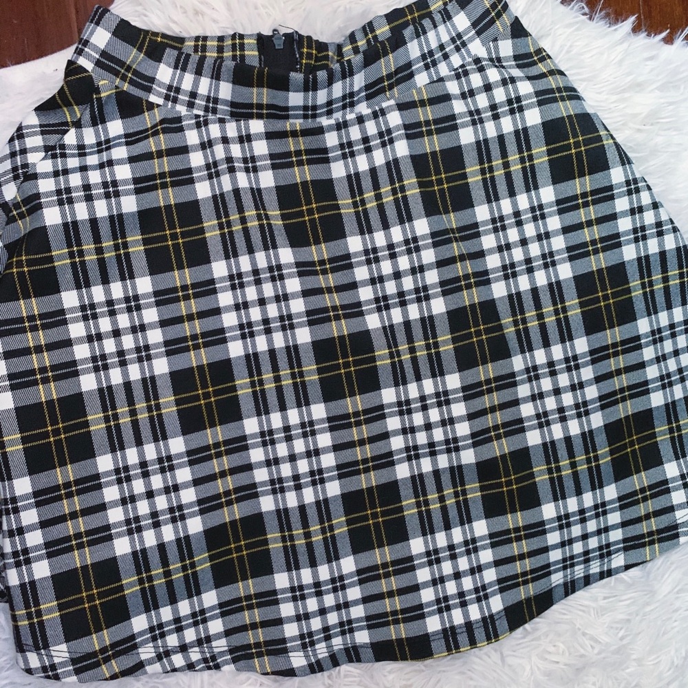 plaid skirt